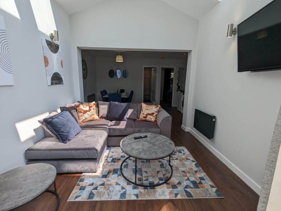 Kinetic Stays - Serenity Holiday Cottages Сидмаут Экстерьер фото